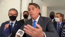 Tổng thống Brazil nói phóng viên ‘câm miệng’, ‘hèn hạ’