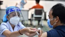 GS Oxford: Không nên so sánh hiệu quả vaccine, hãy tiêm khi có thể