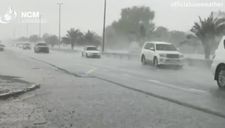 Nắng nóng hơn 50 độ C, UAE thành công tạo mưa như trút nước