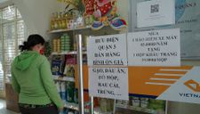 Người Sài Gòn ra bưu điện… mua lương thực bình ổn giá từ sáng sớm