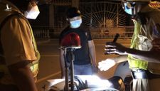 Người đàn ông “đi lấy tiền mặt” bị CSGT giam luôn xe