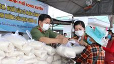 Giám đốc Công an An Giang vận động 36 tấn gạo tặng hộ nghèo trong dịch COVID-19