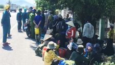 Hai ngày đi bộ hơn 50 km, 47 lao động được quân đội đưa về quê