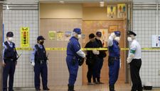 Bắt nghi phạm đâm dao làm 10 khách đi tàu bị thương vô cớ ở Tokyo