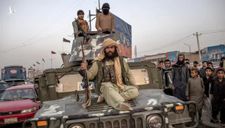 Nắm hàng tỷ USD vũ khí Mỹ, Taliban sẽ tự biến mình thành quân đội hùng mạnh hay… đem bán lấy tiền?