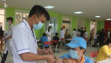 Thành phố Móng Cái tiêm mũi 2 vaccine Sinopharm cho cư dân biên giới