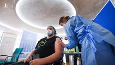 Người lao động tại Đức sẽ bị cắt trợ cấp nếu không tiêm vaccine