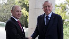 Tổng thống Putin khoe tự hào cơ thể có “kháng thể cao” với COVID-19