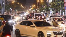 Kẹt xe đến khuya trong đêm Noel ở trung tâm TP.HCM