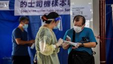 Trung Quốc phát hiện ca nghi nhiễm Omicron đầu tiên trong cộng đồng