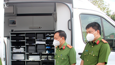 Đồng Nai tiếp nhận xe khám nghiệm hiện trường hiện đại nhất Việt Nam của Bộ Công an