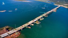 Hợp long cây cầu vượt biển lớn nhất, dài 1.500 m của Quảng Ninh