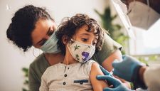 CNN: Liệu trẻ em có cần tiêm mũi 3 vaccine tăng cường?