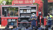 Hàng trăm cảnh sát ở TP HCM tập huấn phá cửa cuốn, cửa kéo