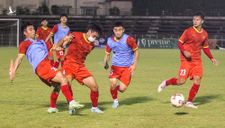 Phải đeo khẩu trang tập luyện, một số cầu thủ U23 Việt Nam khó thở