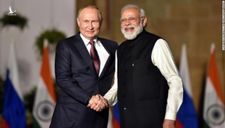 Vì sao Ấn Độ vừa mua được dầu rẻ từ Nga vừa làm bạn tốt với Mỹ?