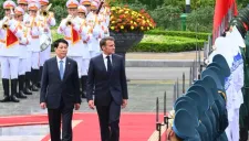 Chủ tịch nước Lương Cường chủ trì lễ đón Tổng thống Pháp Emmanuel Macron