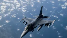 F-16 xuất kích chặn máy bay vi phạm vùng cấm khi Tổng thống Trump lưu trú tại New Jersey