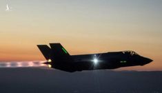 F-22, F-35 Mỹ bắn tan xác S-400 Nga: Kịch bản NATO mong đợi nhất