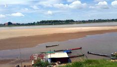 Sông Mekong ‘hết nước’, người miền Tây ngóng lũ từng ngày