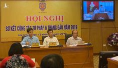 Làm lại giấy khai sinh bị yêu cầu chụp hình bia mộ bố mẹ