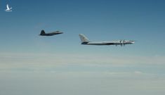Mỹ điều động tiêm kích F-22 chặn “quái vật ném bom” của Nga gần Alaska