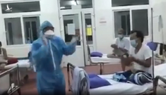Bác sĩ Bệnh viện C Đà Nẵng hát trấn an bệnh nhân đang cách ly: ‘Chúng ta sẽ thắng’