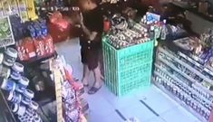 Đà Nẵng: Người đàn ông vào siêu thị dùng nước bọt bôi lên các gói thực phẩm là ai?