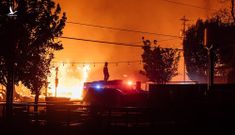 Nửa triệu người Mỹ phải sơ tán vì cháy rừng lan rộng