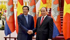 Ông Hun Sen cảm ơn Thủ tướng Nguyễn Xuân Phúc, bày tỏ đau buồn về thiệt hại do bão lũ ở miền Trung