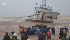 Thủ tướng chỉ đạo khẩn trương tìm kiếm, cứu nạn thuyền viên mất tích tại biển Cửa Việt