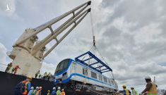 Cận cảnh đoàn tàu metro đầu tiên về đến TP.HCM