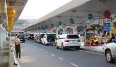 Xe công nghệ đề xuất mở làn riêng ở sân bay Tân Sơn Nhất