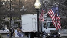 Ông Trump thu dọn đồ đạc rời khỏi Nhà Trắng ra sao?