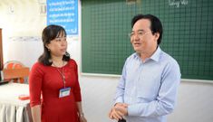 Bộ trưởng Phùng Xuân Nhạ thực hiện lời hứa cho giáo viên