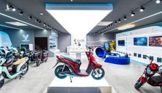 Choáng ngợp 64 showroom VinFast, khách hàng thoải mái trải nghiệm