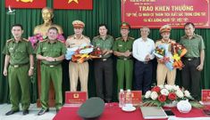 Khen thưởng 2 đại úy CSGT mở đường đưa sản phụ cấp cứu