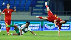 Việt Nam – Indonesia: Xem lại pha vào bóng bằng gầm giày đầy ác ý của cầu thủ Indonesia