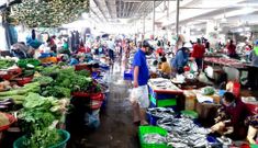 TP HCM xem xét mở lại chợ truyền thống