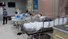 Thái Lan chìm trong tang thương: “Chúng tôi không biết đặt người bệnh nằm đâu nữa!”