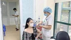 Bộ y tế vào cuộc vụ hoa khôi báo chí nhờ “ông ngoại” nên được tiêm vaccine