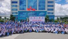 Đoàn 250 cán bộ và sinh viên y khoa Cần Thơ hỗ trợ TP.HCM chống dịch
