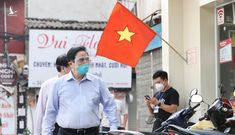 Thủ tướng Phạm Minh Chính kiểm tra đột xuất, chỉ đạo trực tuyến các “pháo đài” phòng chống dịch
