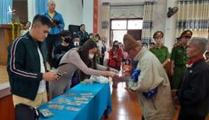 Kiểm tra thực tế việc Thủy Tiên trao quà từ thiện ở Quảng Trị