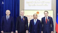 Chỉ huy Tình báo Nga bất ngờ nhận phần thưởng từ Chủ tịch nước Việt Nam