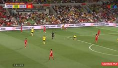 Tại sao trận bóng giữa Việt Nam và Australia lại bị tường thuật chậm hơn 10 phút?