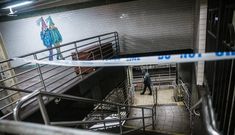 Góc khuất của New York sau vụ người gốc Á bị xô chết trước mũi tàu điện ngầm