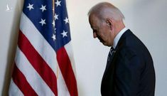 Tỷ phú Elon Musk mua đứt Twitter khiến Tổng thống Joe Biden lo lắng