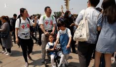 Trung Quốc ôm “bom dân số nổ chậm”
