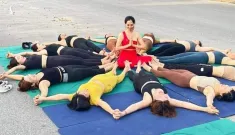 Nhóm người tập Yoga giữa đường để chụp ảnh ở Thái Bình bị xử phạt